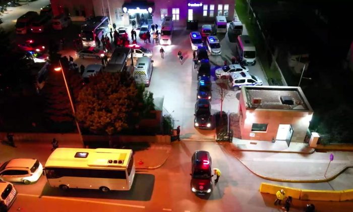 İnegöl’de 250 polisle ‘huzur’ uygulaması