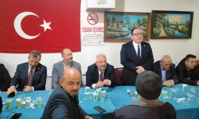 İYİ PARTİLİ KAYAN’DAN KÖYÜNDE İFTAR YEMEĞİ