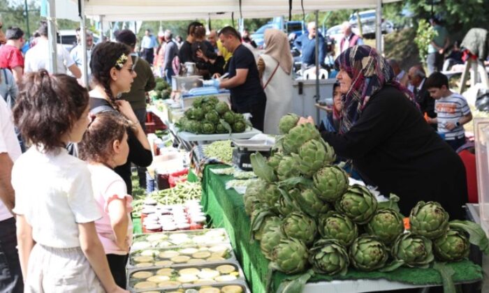 Enginarlı tatlılar festivale damga vurdu