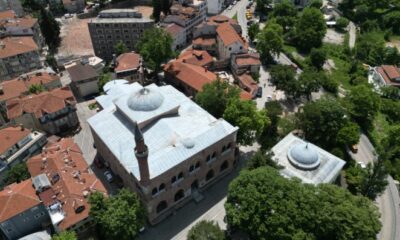 658 yıllık tarihi cami ucube yapıların arasında kurtarılmayı bekliyor