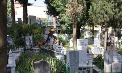 Bursa’da 17 ilçede mezarlıklar bayrama hazır