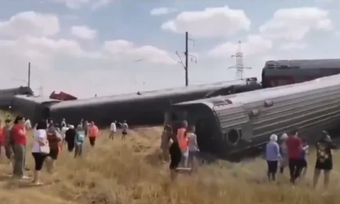 Rusya’da yolcu treni kaza yaptı