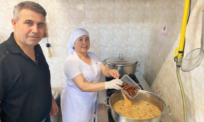 Bursa’da Kestane Şekerli Aşure Geleneği