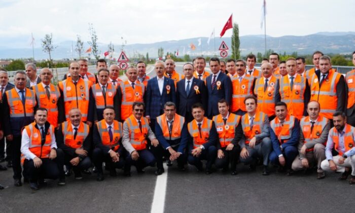 İznik Çevre Yolu Bakan Uraloğlu’nun katılımıyla hizmete açıldı