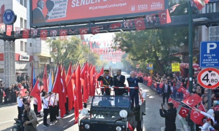 Cumhuriyet Bayramı’nda Bursa’da coşkulu kutlamalar