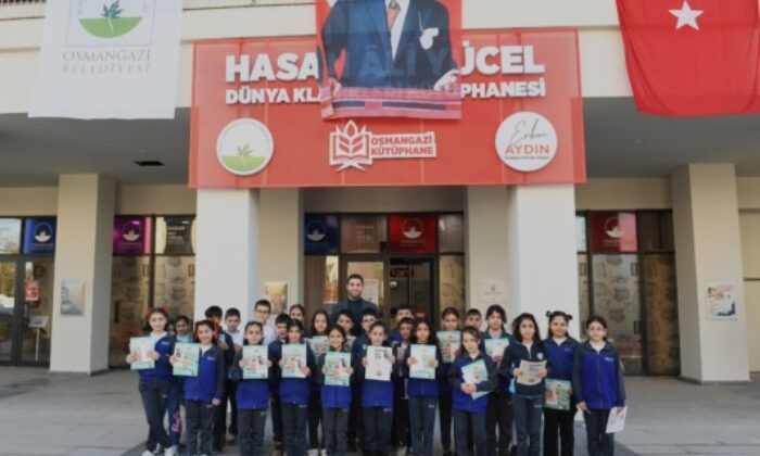 İlkokul öğrencilerinin ilk kütüphane deneyimi