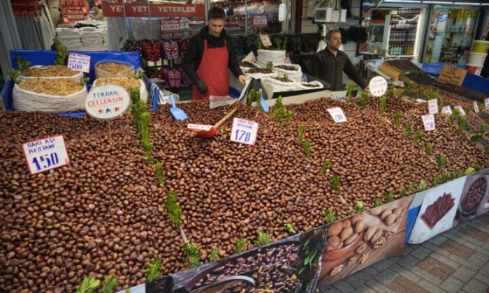 Pazarda Çin kestanesinin yerini yerli kestane aldı