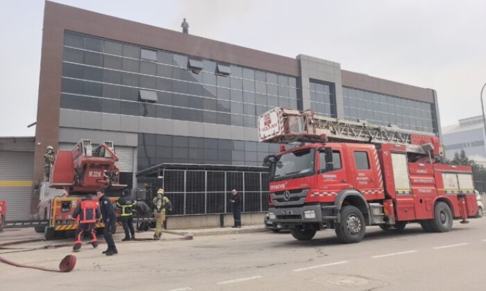 Bursa’da tekstil fabrikasında yangın!