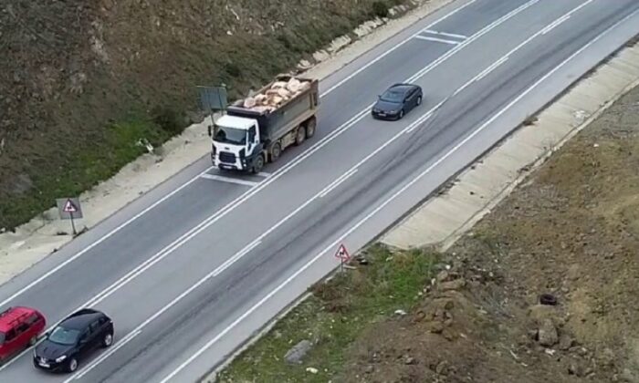 İznik İlçe Jandarma Komutanlığı’ndan geçme yasağı denetimi