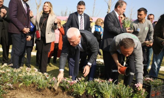 Bursa Büyükşehir’den ‘Benim Adım Kadın Sokağı’