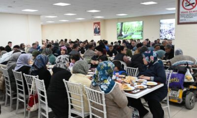 Karacabeyliler, iftar sofrasında buluştu